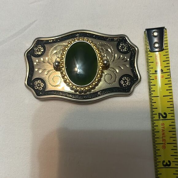 Vintage Western Etched Silvertone Goldtone Green Stone Jade? Belt Buckle 1970s? - Picture 5 of 7